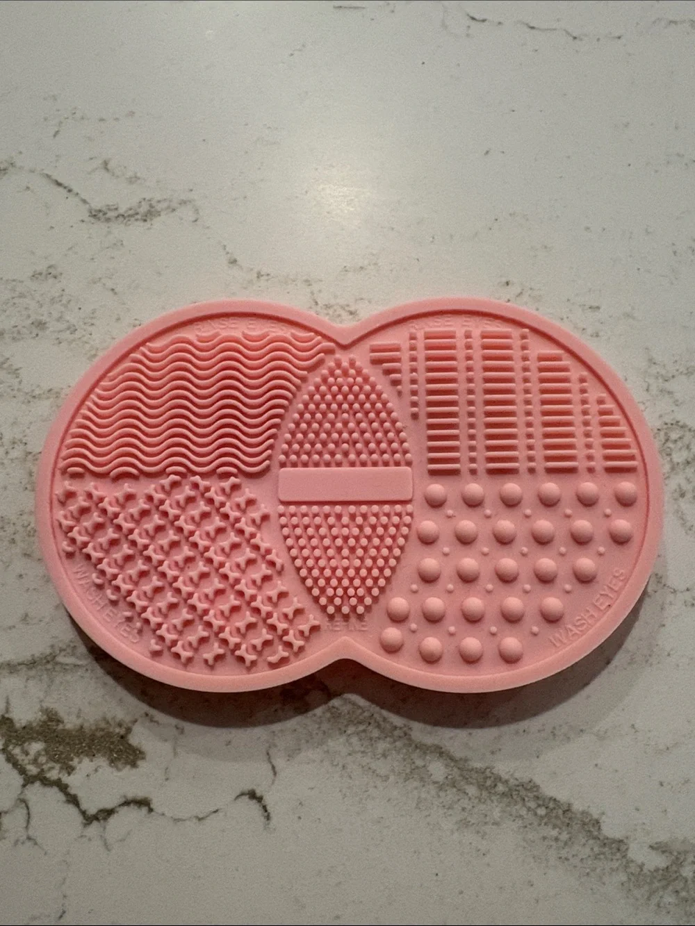 NWOT Makeup Brush Cleaning Mat, Silicone Makeup Brush Cleaning Mat, Pink